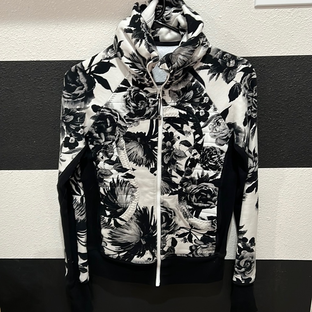 Lululemon Scuba Hoodie